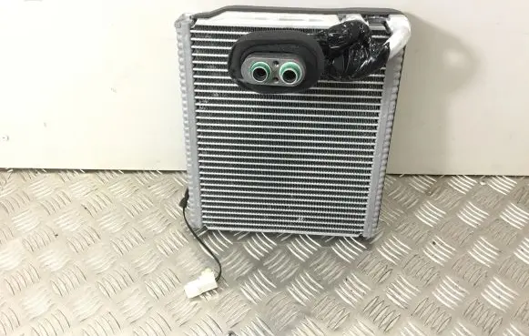 KIA Sportage Air conditioning (A/C) radiator (interior) T190919 15319979