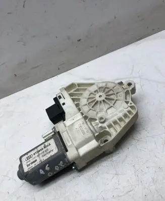 Audi A5 8T 8F Front door window regulator motor 8T0959802A 1101997008300