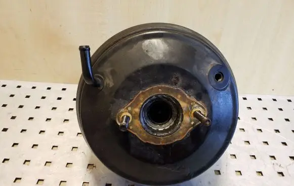 Opel Frontera B Brake booster