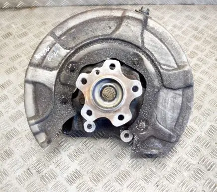 BMW 7 G11 G12 Rear wheel hub 6861803