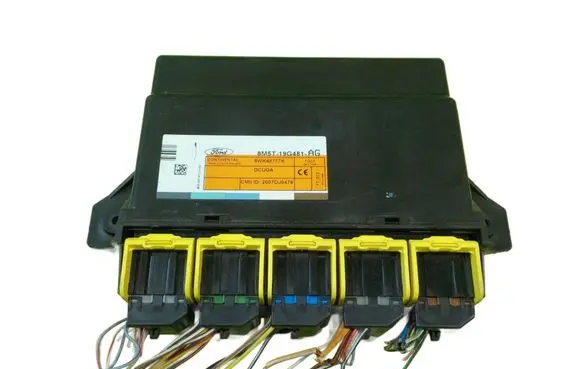 Ford Kuga I Central body control module 8M5T19G481AG