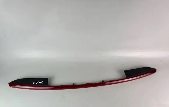Hyundai Santa Fe Third/center stoplight 