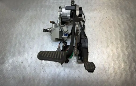 Volvo V60 Brake pedal 31317447