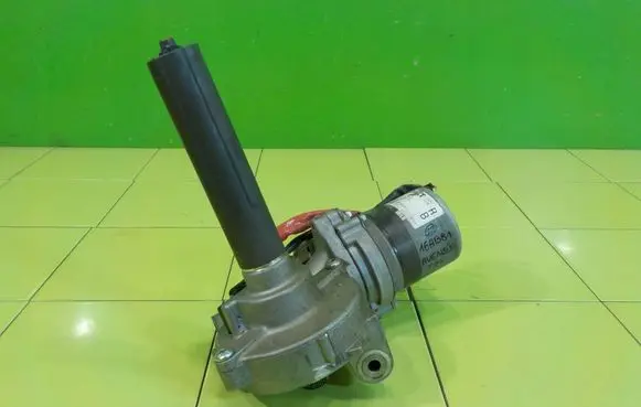 Toyota Avensis T270 Steering rack mechanical part 4525005850 16AB81