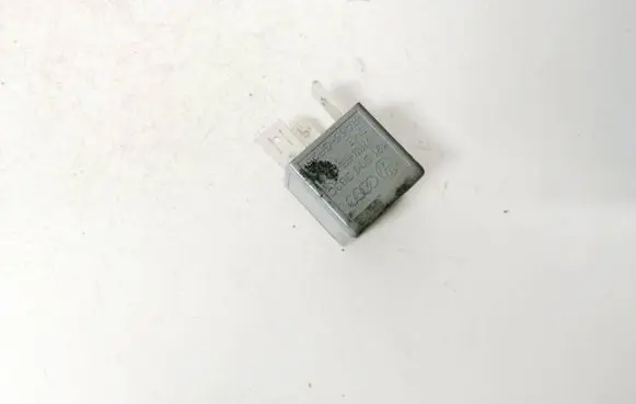 Volkswagen Golf V Other relay 191906383C