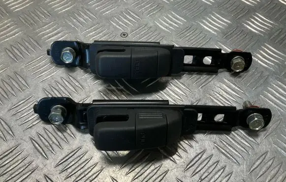 Nissan Juke I F15 Seat belt adjustment rail 