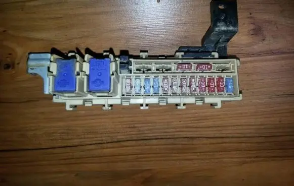Nissan Micra Fuse box set