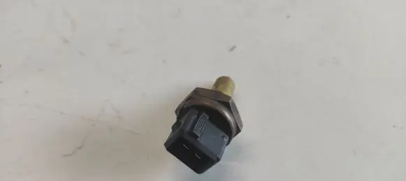 Coolant temperature sensor