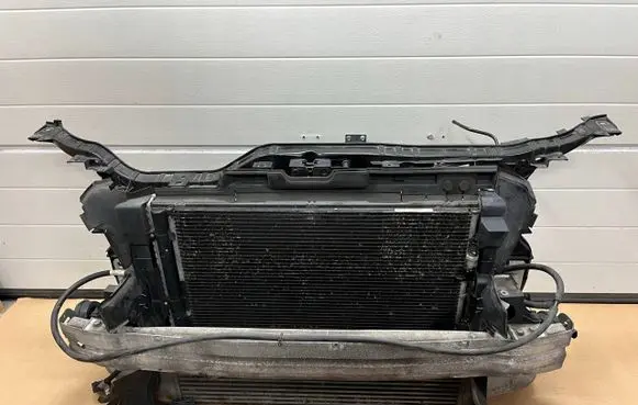 Audi Q5 SQ5 Radiator support slam panel 8R0