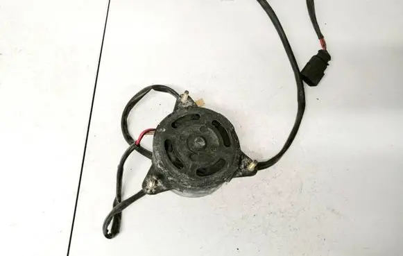 Audi A8 S8 D3 4E Radiator cooling fan shroud 8d0959445r