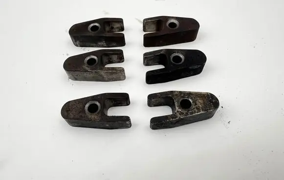 Mercedes-Benz E W212 Fuel Injector clamp holder 