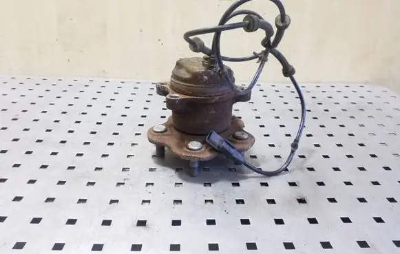 Nissan Qashqai Rear wheel hub
