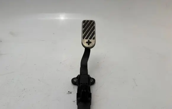 KIA EV6 Accelerator throttle pedal 00136810