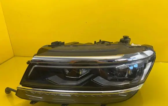 Volkswagen Tiguan Headlight/headlamp 5NN941113C