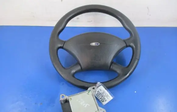 Ford Focus Steering wheel