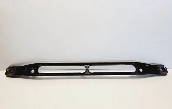 Volvo XC60 Bottom radiator support slam panel 30681520
