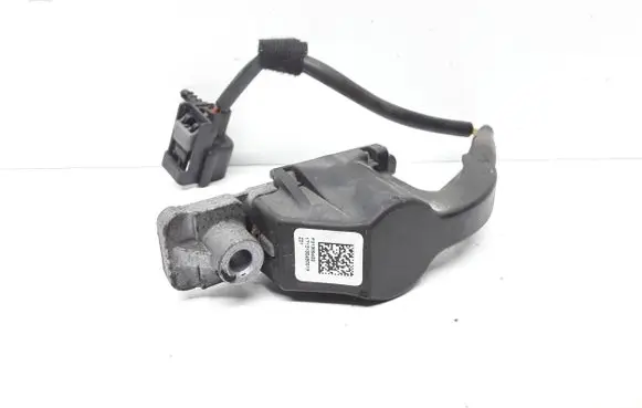 Volvo V40 Airbag deployment crash/impact sensor P31305432