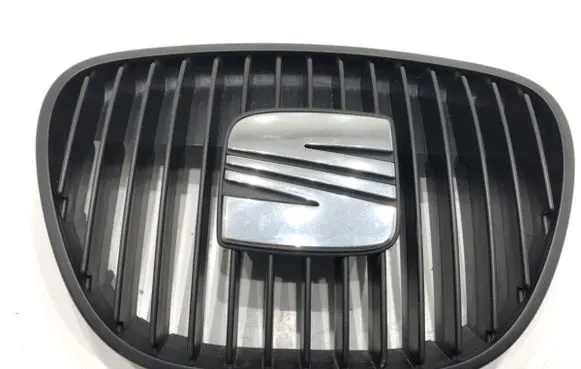 Seat Cordoba (6L) Front grill 6L0853654