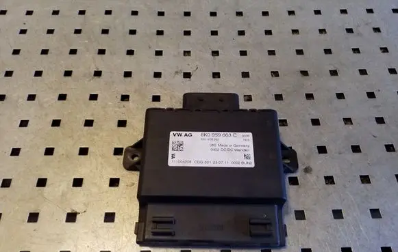 Audi A8 S8 D4 4H Voltage converter/converter module 8K0959663C 8K0959663