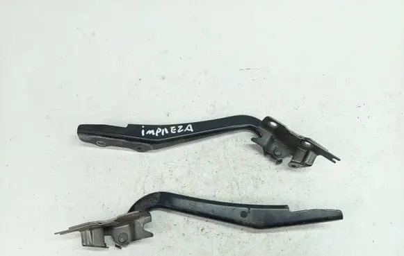 Engine bonnet/hood hinges