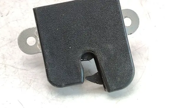 Volkswagen Up Tailgate/trunk/boot lock/catch/latch 1S0827505E