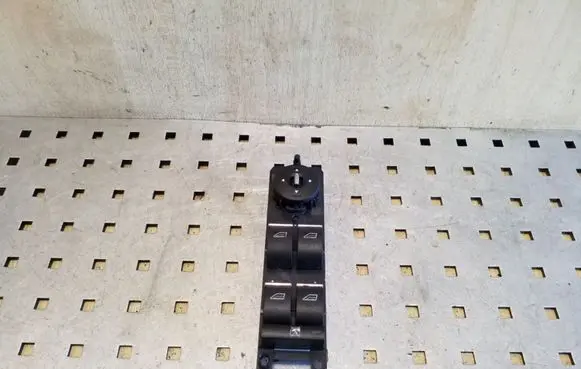 Ford Focus Electric window control switch AM5T14A132CA 3S010020922 XXXX14A132XX