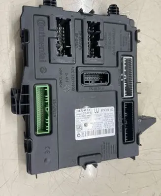 Renault Kadjar Comfort/convenience module 284B13342R A2C32559700 A8960484229165
