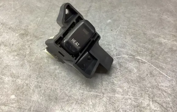Mitsubishi Grandis Seat heating switch 59140