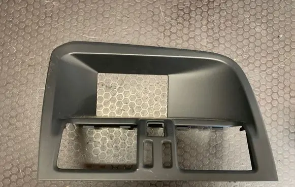 Volvo XC60 Dash center air vent grill 01302366 1877322