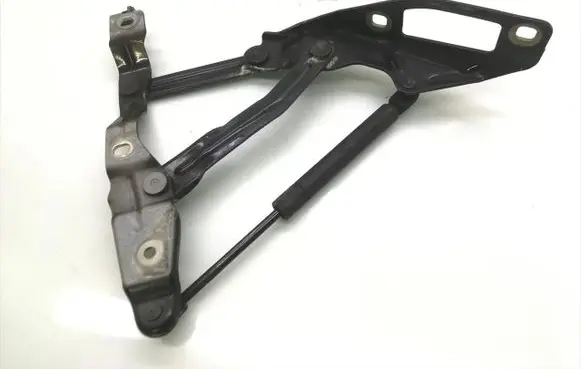 Audi TT Mk1 Engine bonnet/hood hinges 8N0823301