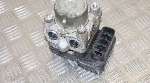 Toyota RAV 4 (XA30) ABS Pump 4451042150 8954142240 1338000360