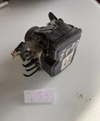 Volkswagen PASSAT B7 ABS Pump 3AA614109AF