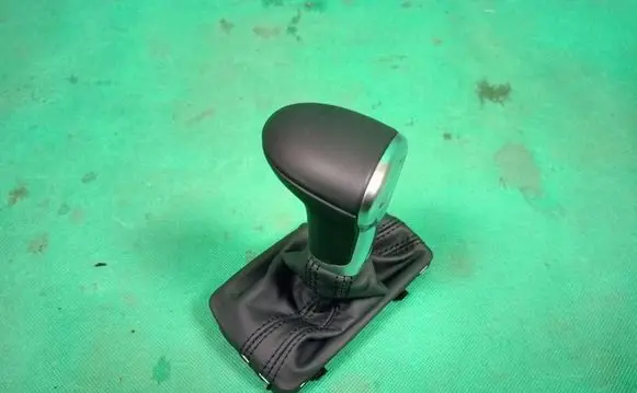 Audi A5 Sportback 8TA Gear lever shifter trim leather/knob 8K1713139R