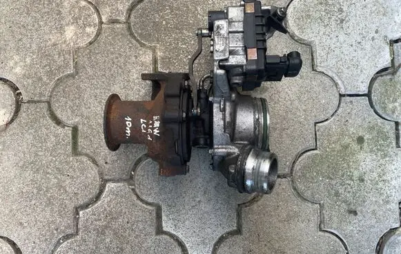 BMW X3 E83 Turbo 780059404