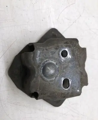 Toyota Avensis T270 Fender mounting bracket