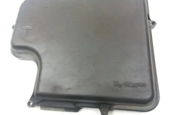 Volkswagen PASSAT B5 Fuse box cover 8D1907613A
