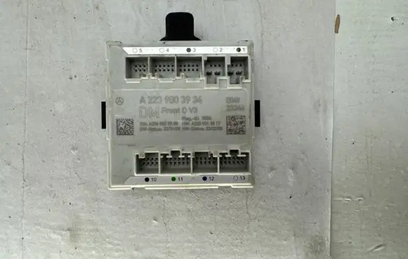 Mercedes-Benz SL AMG R232 Door control unit/module A2239003934