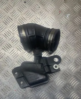 Intake resonator