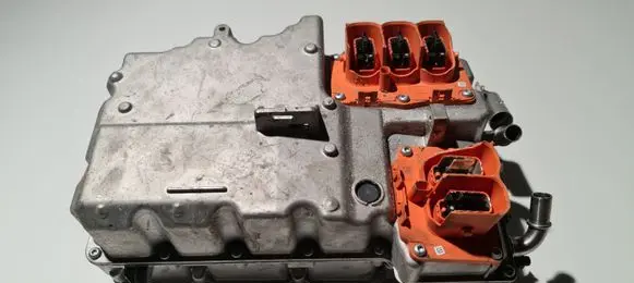 Volvo XC90 Voltage converter inverter 32144041