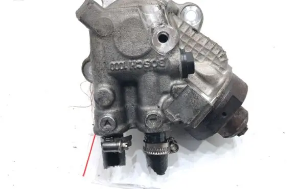 BMW 5 F10 F11 Fuel injection high pressure pump 0445010517