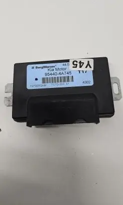KIA Sorento Transfer box differential control unit 954404A745 TCTD360A1