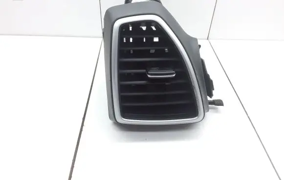 Hyundai Tucson TL Dashboard side air vent grill/cover trim 97490D7BB0TTS 97490D7BA0