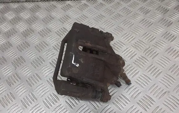 Ford Mondeo Mk III Front brake caliper