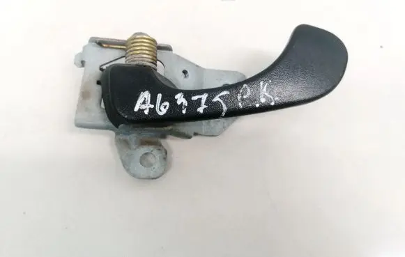 Mitsubishi Carisma Front door interior handle MR138449