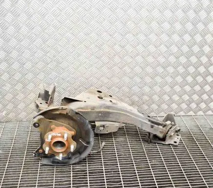 Nissan X-Trail T32 Rear wheel hub