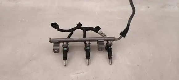 Dacia Sandero Fuel injector wires 242596590R