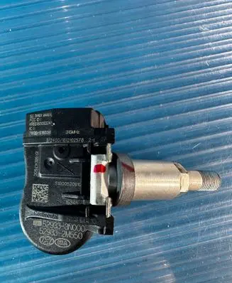 Hyundai Santa Fe Tire pressure sensor 529333N000 FSS180052041 529332M550