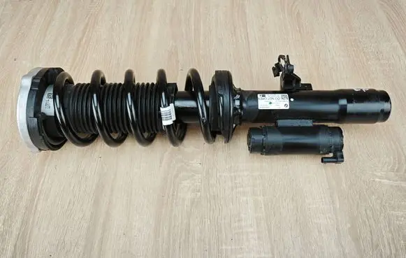 BMW 8 G16 Front shock absorber/damper 6878121