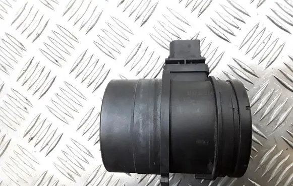 BMW 1 E81 E87 Mass air flow meter 0281002567