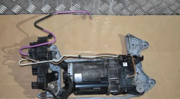 Porsche Panamera (971) Other under body part 